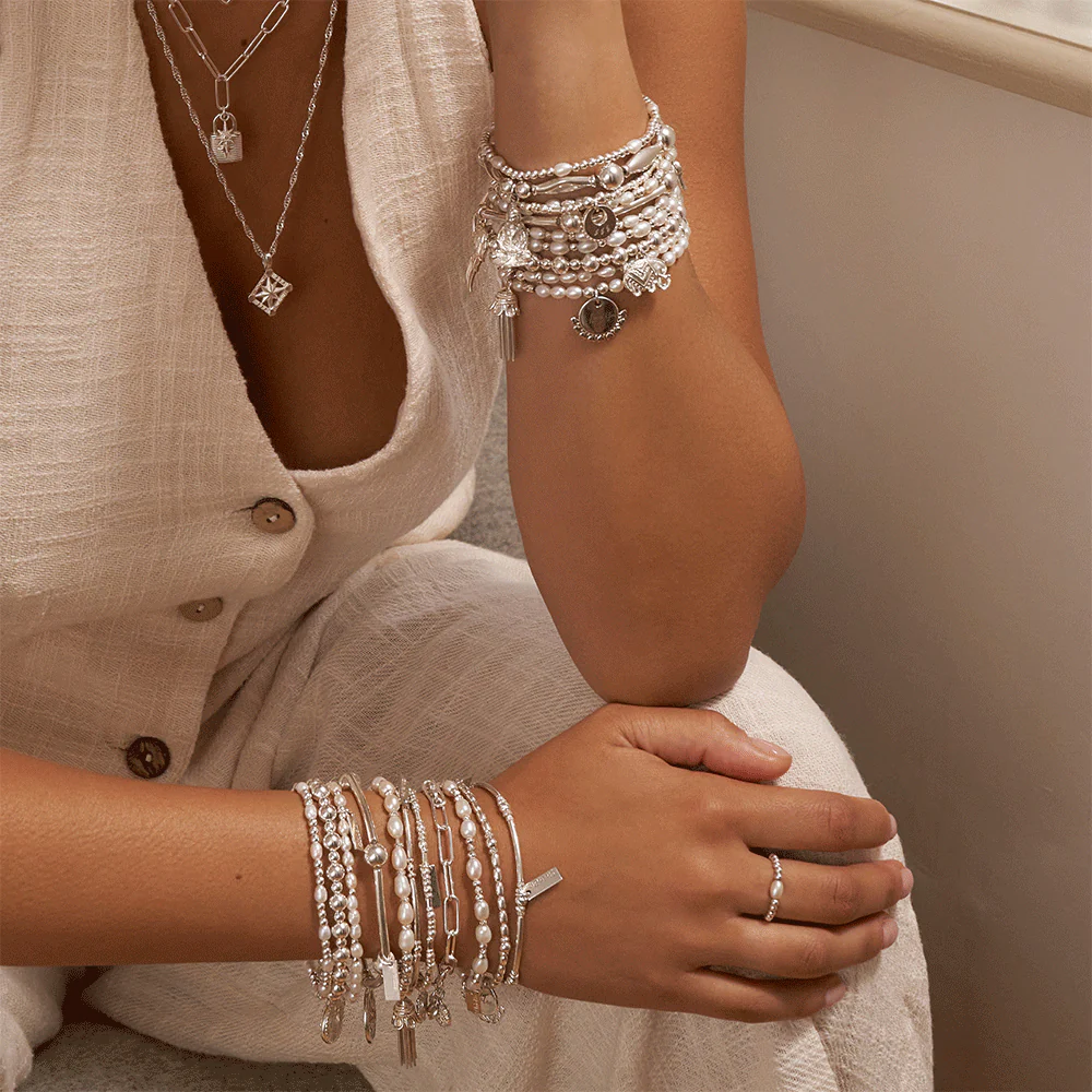 Cute Charm Pearl Bracelet - Image 4